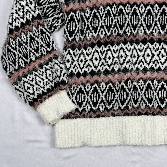Arizona Jean Company Cozy Knit Sweater Crew Neck Size Medium Geometric Pattern - Picture 4 of 12